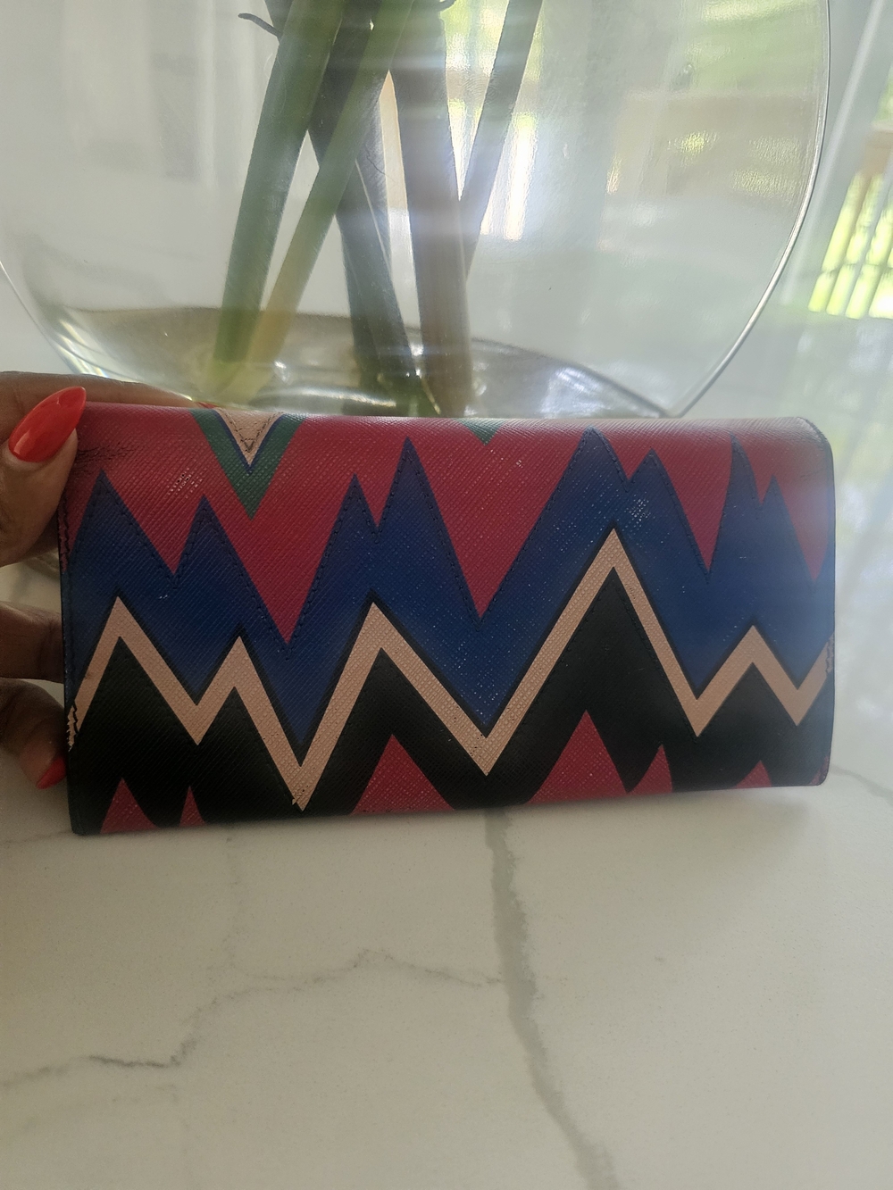 Gorgeous Ferragamo Chevron Pattern Multicolor Women's Clutch Wallet - As Is - Picture 4 of 9